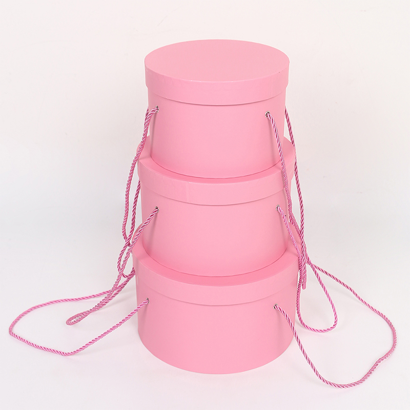 صندوق هدايا زهور الزفاف الفاخر من الورق المقوى 3002 مع حبل معلق